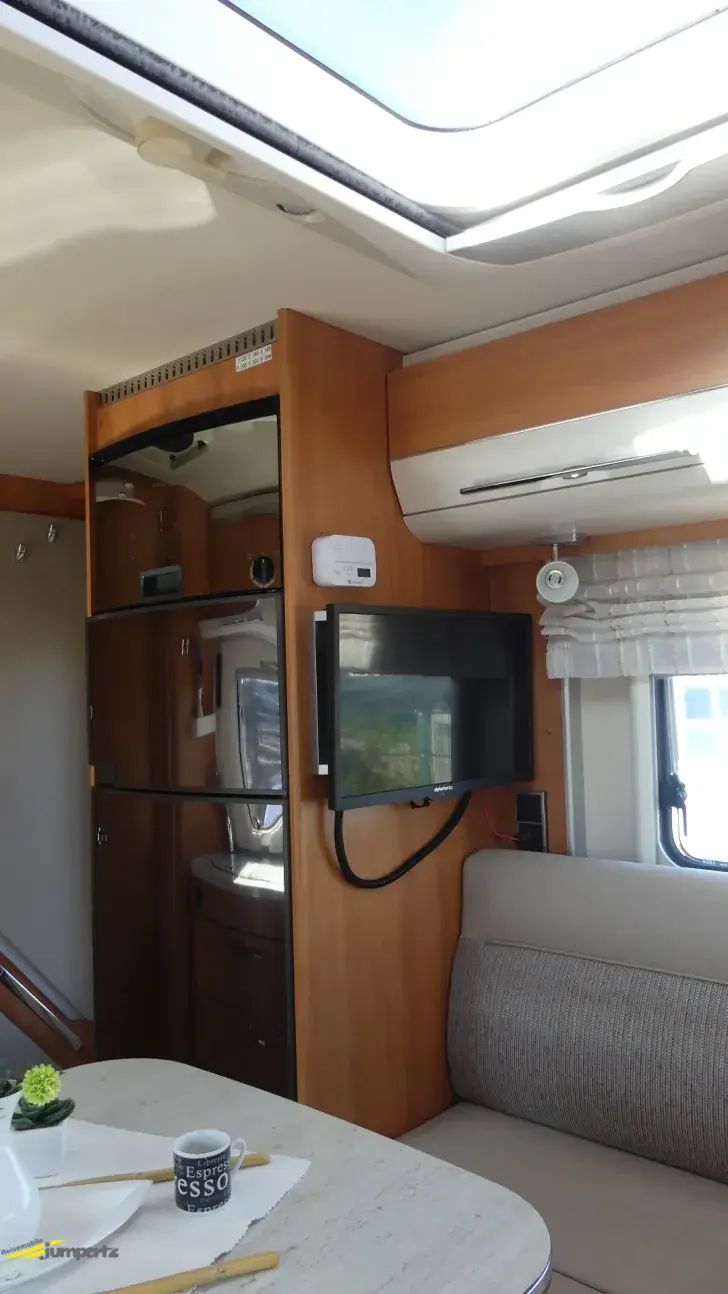 Fahrzeugbild Hymer Duo Mobil 534 Rundsitzgruppe #11