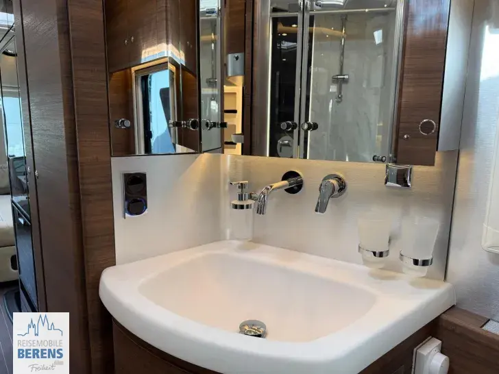 Fahrzeugbild Concorde Charisma 910 LI #18