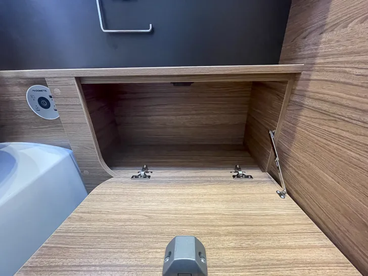 Fahrzeugbild Weinsberg CaraSuite 700 ME *5.Sitzpl.*Markise* #32