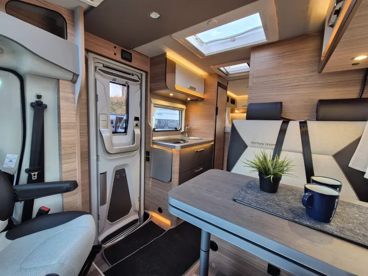 Fahrzeugbild Weinsberg CaraCompact 600 MEG EDITION [PEPPER] #12