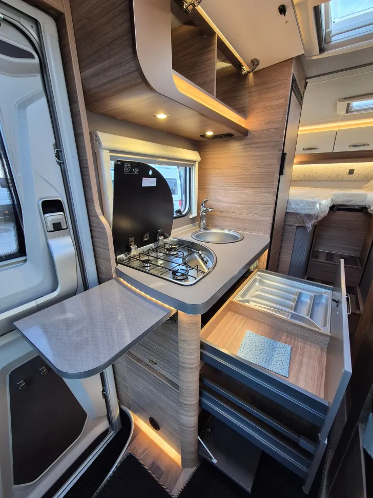 Fahrzeugbild Weinsberg CaraCompact 600 MEG EDITION [PEPPER] #18