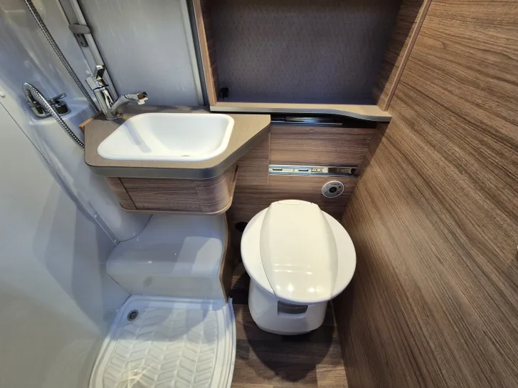 Fahrzeugbild Weinsberg CaraCompact 600 MEG EDITION [PEPPER] #25