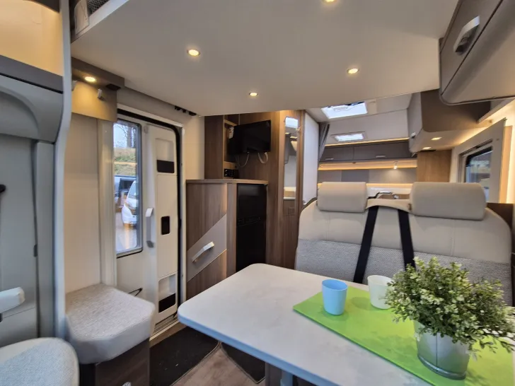 Fahrzeugbild Carado T338 pro+ *Automatik*Hubbett*Fahrradträger* #16