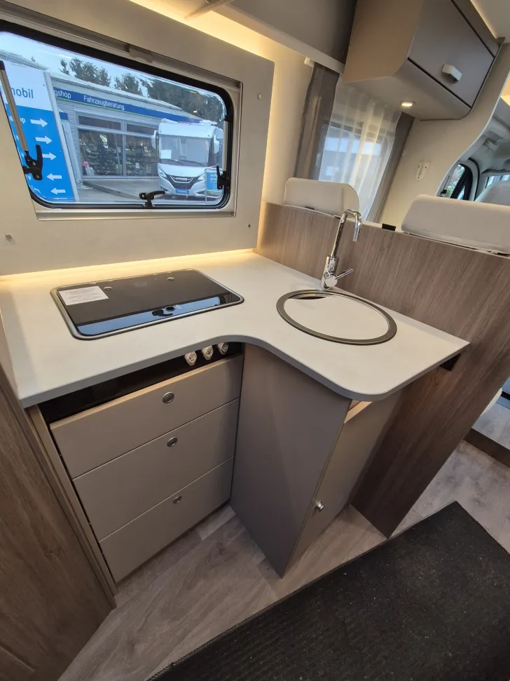 Fahrzeugbild Carado T338 pro+ *Automatik*Hubbett*Fahrradträger* #22