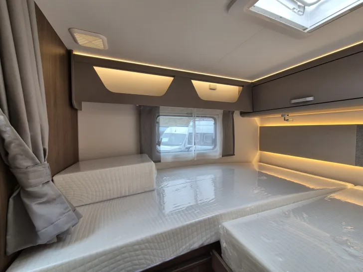 Fahrzeugbild Carado T338 pro+ *Automatik*Hubbett*Fahrradträger* #34