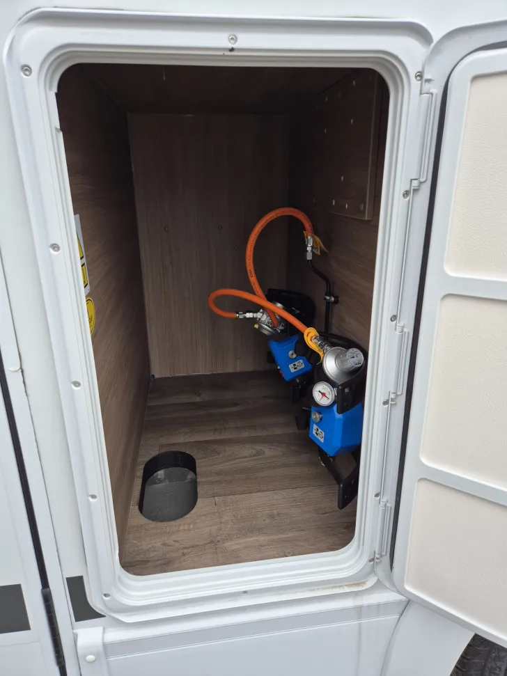 Fahrzeugbild Carado T338 pro+ *Automatik*Hubbett*Fahrradträger* #41