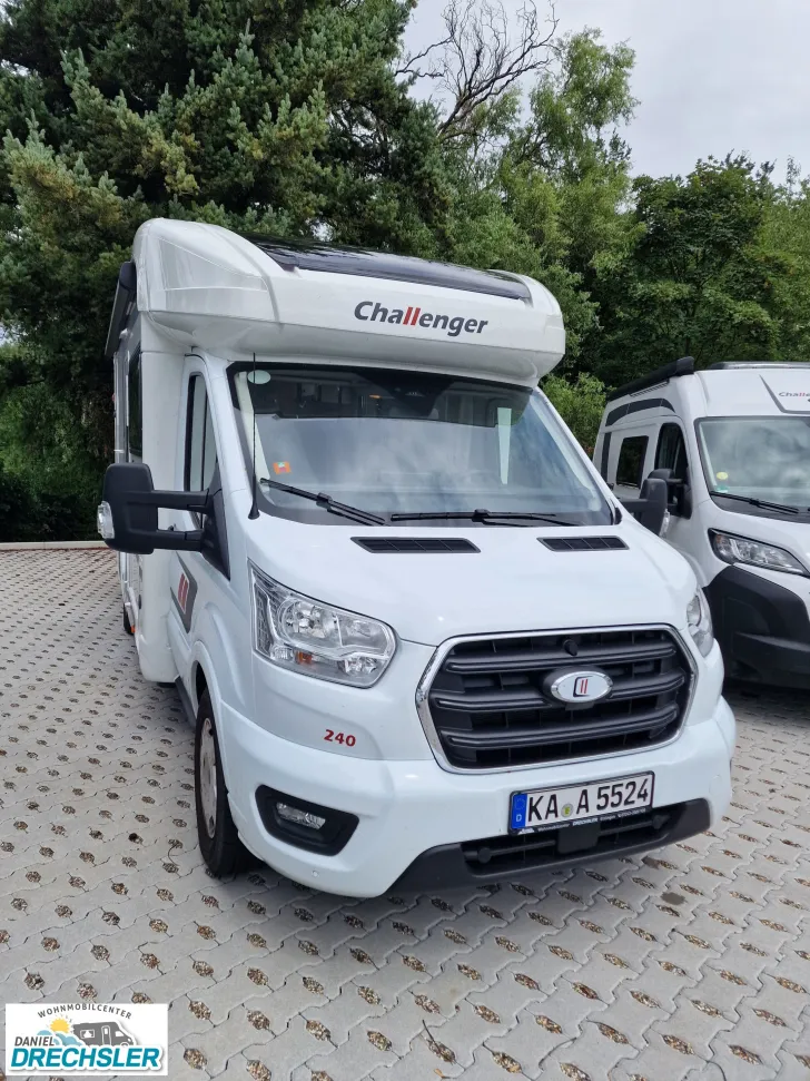 Fahrzeugbild Challenger 240 Break Edition #2