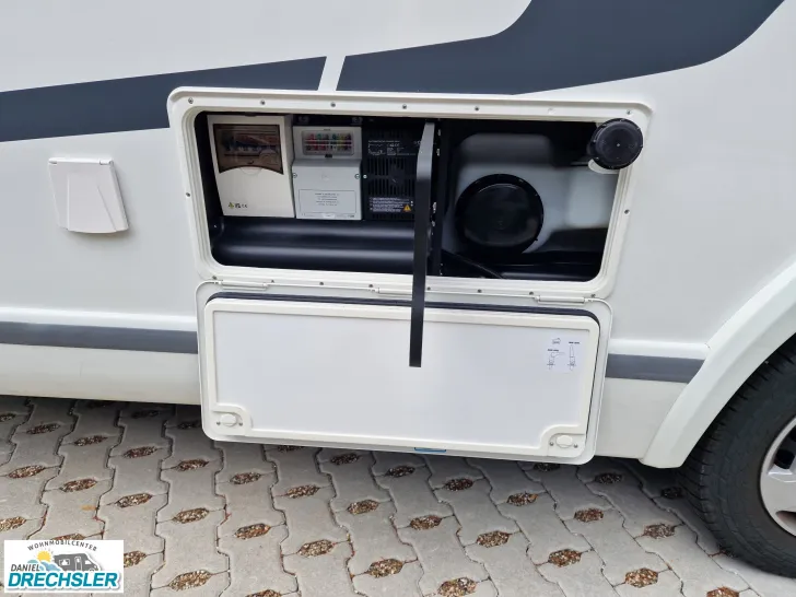 Fahrzeugbild Challenger 240 Break Edition #6