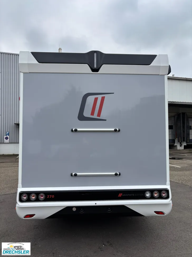 Fahrzeugbild Challenger 270 Graphite Edition #4