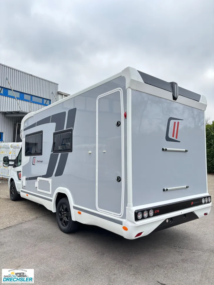 Fahrzeugbild Challenger 270 Graphite Edition #5