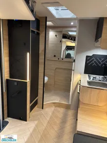 Fahrzeugbild Challenger 270 Graphite Edition #13