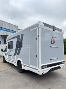 Fahrzeugbild Challenger 270 Graphite Edition #4