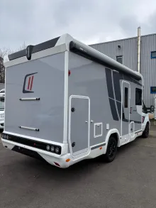 Fahrzeugbild Challenger 270 Graphite Edition #6