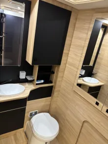 Fahrzeugbild Challenger 270 Graphite Edition #17