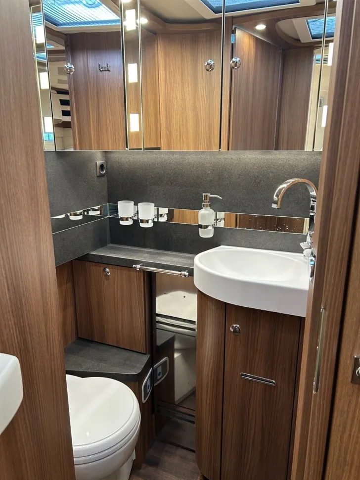 Fahrzeugbild Carthago chic e-line I 50 LE DA #15