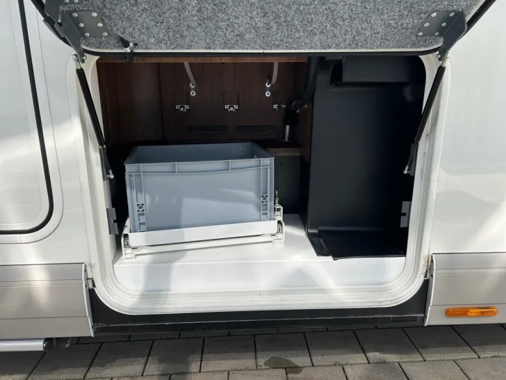 Fahrzeugbild Carthago chic e-line I 50 LE DA #24