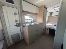 Fahrzeugbild LMC Style 530 E Fliegenschutztür/1,6t/Anti-Schlingerkupplung #7
