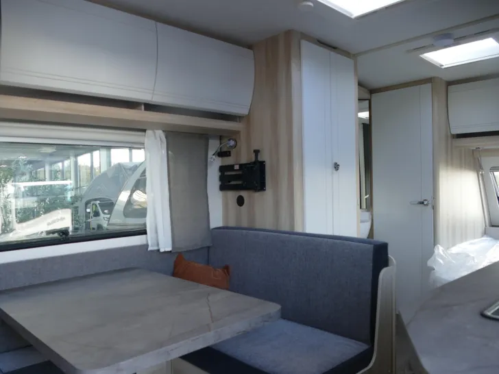 Fahrzeugbild Hobby De Luxe 540 KMFe #9