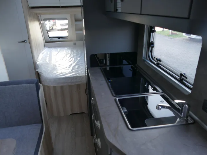 Fahrzeugbild Hobby De Luxe 540 KMFe #11