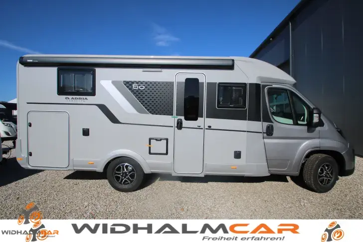 Fahrzeugbild Adria Compact DL 60 Years Jubiläumsmodell #1