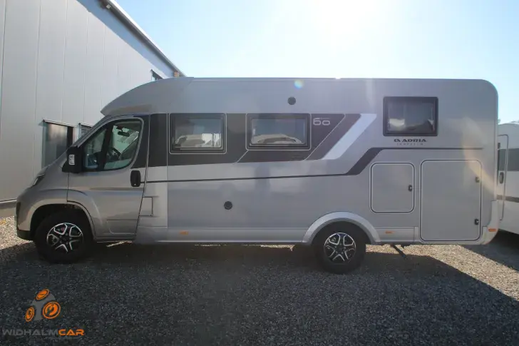 Fahrzeugbild Adria Compact DL 60 Years Jubiläumsmodell #6