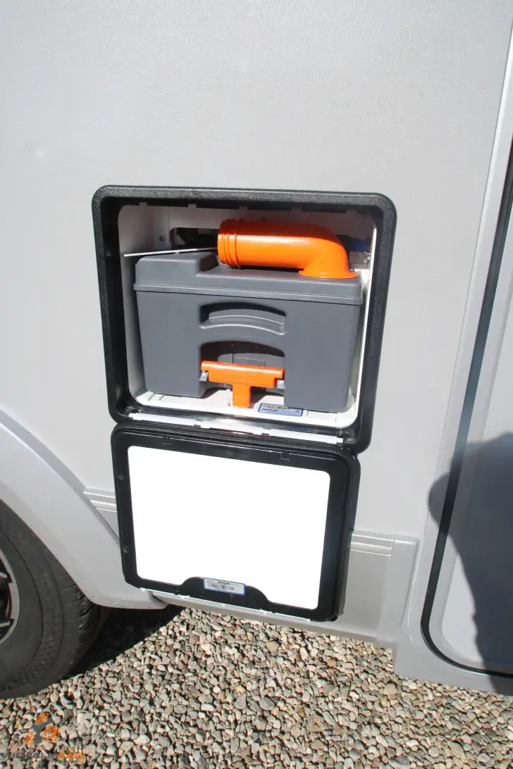 Fahrzeugbild Adria Compact DL 60 Years Jubiläumsmodell #12