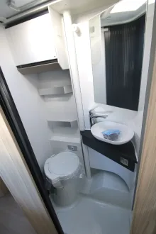 Fahrzeugbild Adria Compact DL 60 Years Jubiläumsmodell #35