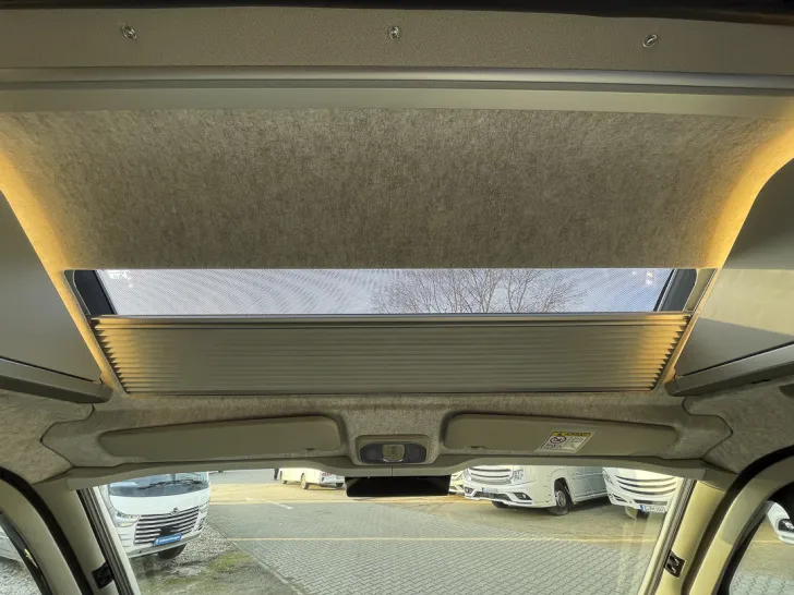 Fahrzeugbild Hymer Yosemite *Aufstelldach*Dieselheizung* #12