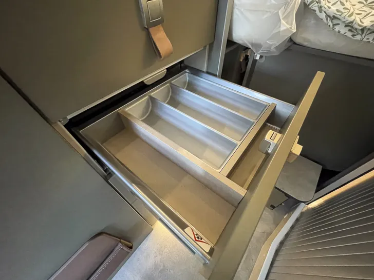 Fahrzeugbild Hymer Yosemite *Aufstelldach*Dieselheizung* #27