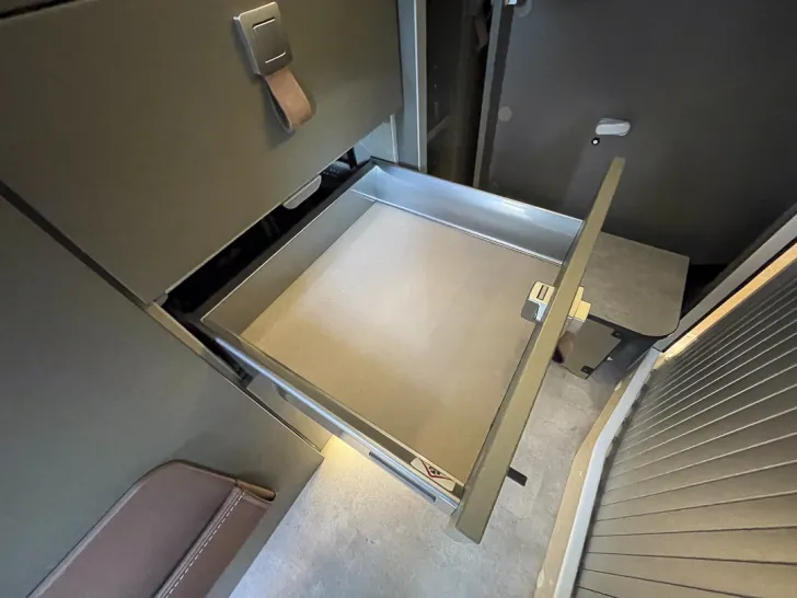 Fahrzeugbild Hymer Yosemite *Aufstelldach*Dieselheizung* #28