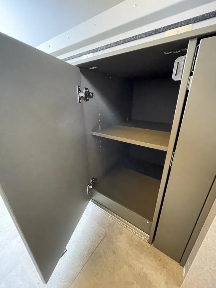 Fahrzeugbild Hymer Yosemite *Aufstelldach*Dieselheizung* #38