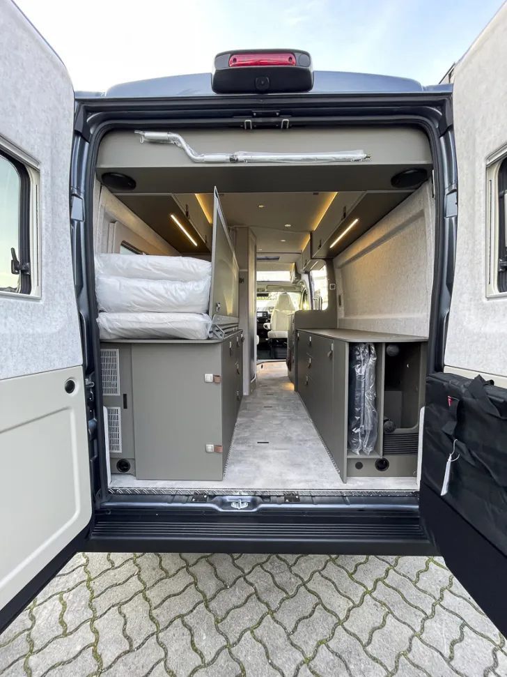 Fahrzeugbild Hymer Yosemite *Aufstelldach*Dieselheizung* #43