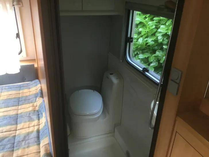 Fahrzeugbild Knaus Südwind 450 Sehr gut gepflegt #10