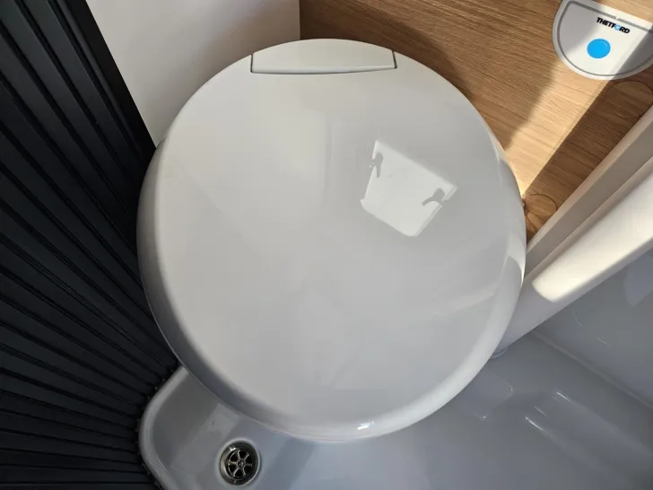 Fahrzeugbild Adria Twin ALL-IN 640 SGX Solar|Markise|ALU-Räder inkl #14