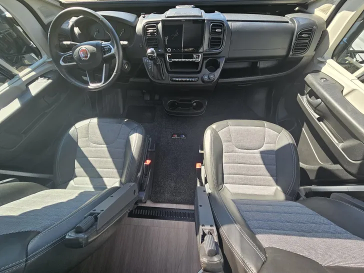 Fahrzeugbild Adria Twin Supreme 640 SGX Automatik|LEDSW|200AhBatt. #14