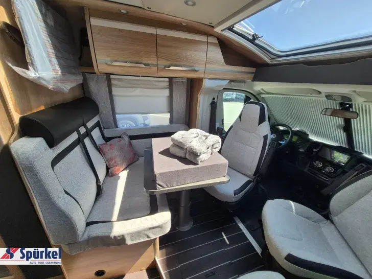 Fahrzeugbild Knaus Sky TI 650 MEG Platinum Selection TraumMobil mit Tageszulassung #23