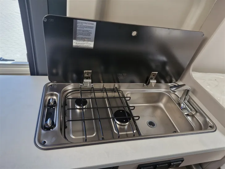 Fahrzeugbild Carado CV640 Entry *e.-Trittstufe*AWT isoliert/beheizt* #16