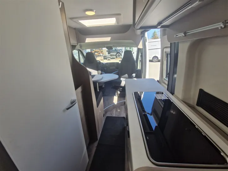 Fahrzeugbild Carado CV640 Entry *e.-Trittstufe*AWT isoliert/beheizt* #25