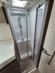 Fahrzeugbild Carado T447 pro+ *Hubbett*Markise*Safety-Paket* #27