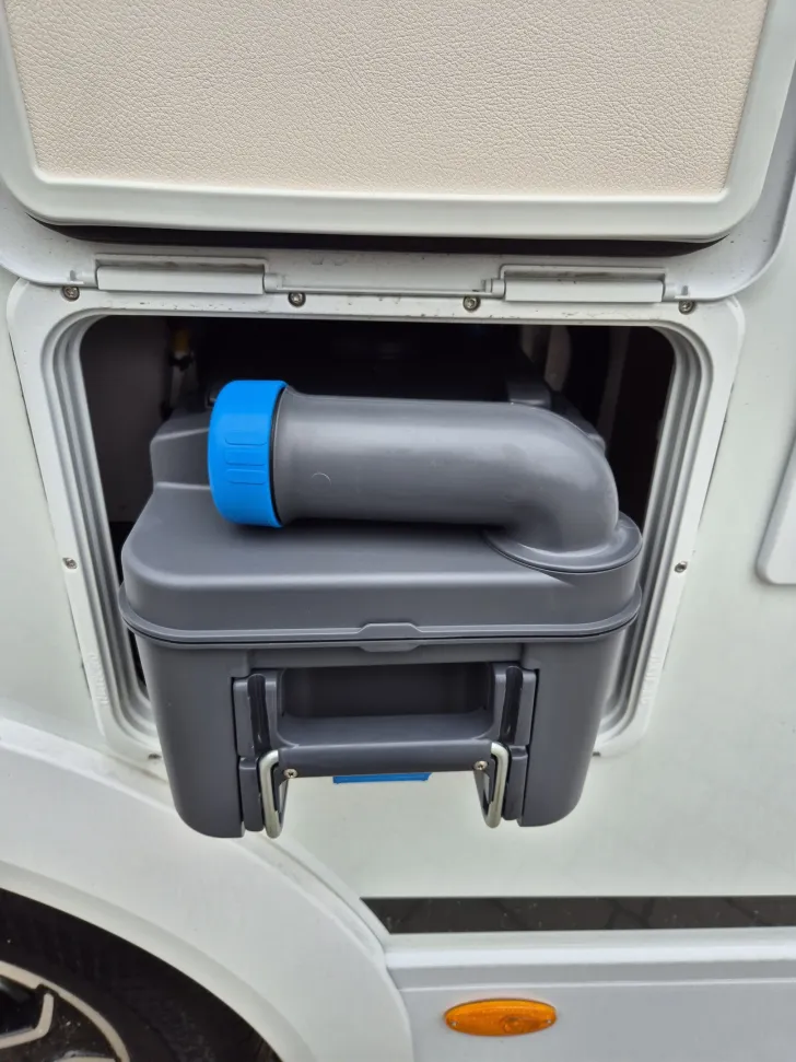 Fahrzeugbild Carado T447 pro+ *Hubbett*Markise*Safety-Paket* #38