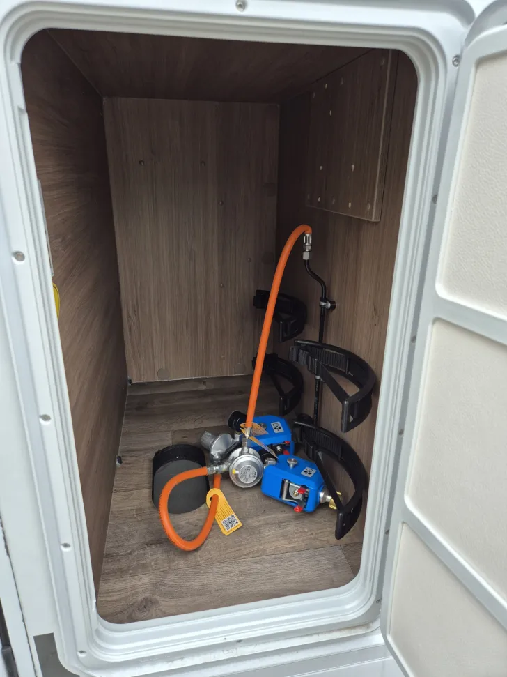 Fahrzeugbild Carado T447 pro+ *Hubbett*Markise*Safety-Paket* #39