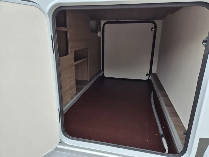 Fahrzeugbild Carado T447 pro+ *Hubbett*Markise*Safety-Paket* #41