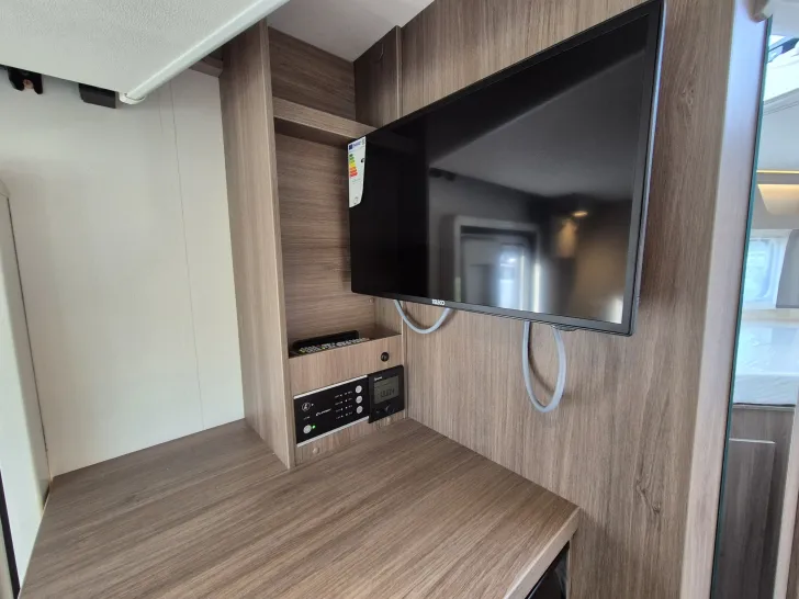 Fahrzeugbild Carado T338 pro+ *LED*Hubbett*Digital-Paket* #21