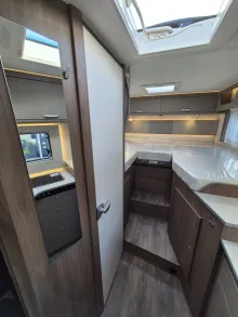 Fahrzeugbild Carado T338 pro+ *LED*Hubbett*Digital-Paket* #28