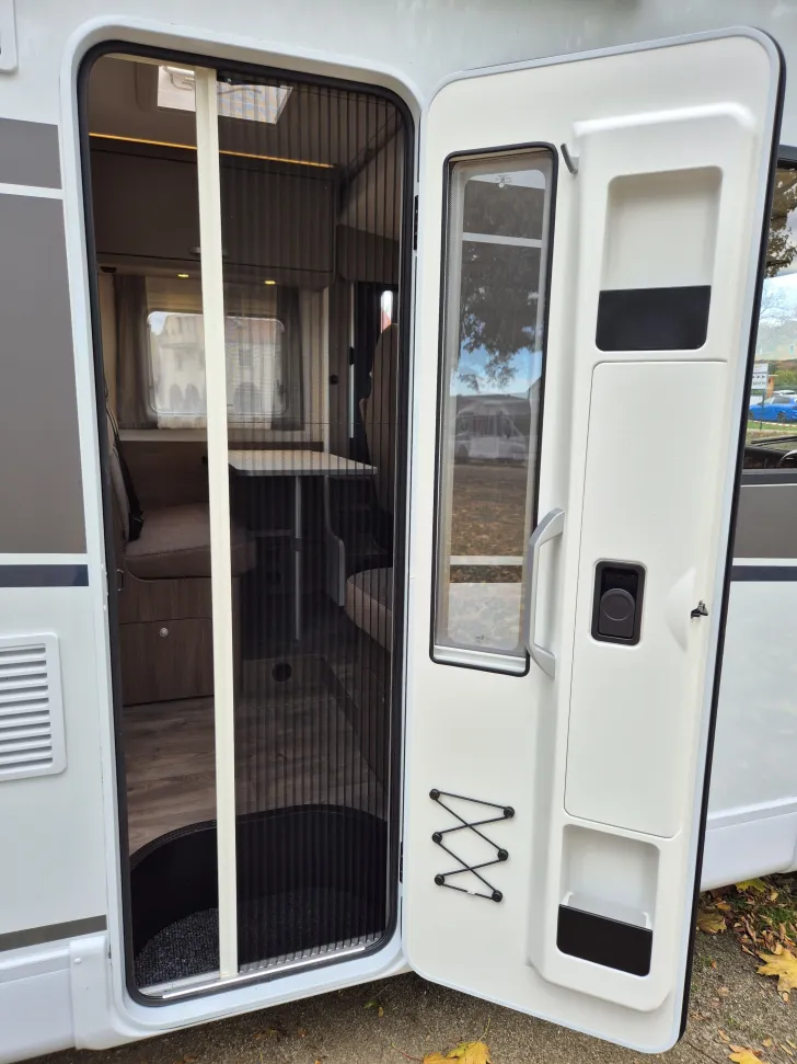 Fahrzeugbild Carado I338 pro+ *Bettumbau*Caramatic* #8