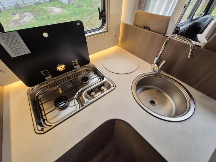 Fahrzeugbild Carado I338 pro+ *Bettumbau*Caramatic* #21