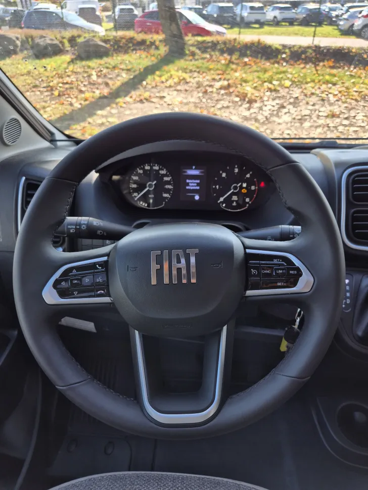 Fahrzeugbild Carado T447 pro+ *Safety-Paket*Hubbett*Holzrost* #9