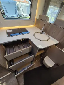 Fahrzeugbild Carado T447 pro+ *Safety-Paket*Hubbett*Holzrost* #18