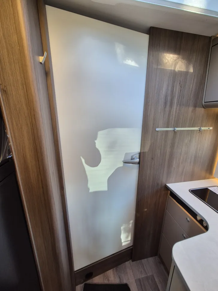 Fahrzeugbild Carado T447 pro+ *Safety-Paket*Hubbett*Holzrost* #23