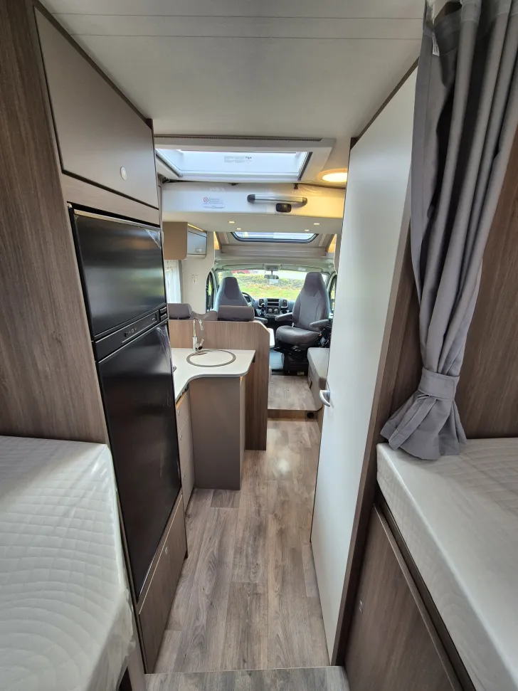 Fahrzeugbild Carado T448 pro+ *5 Sitzplätze*5 Schlafplätze*Hubbett #29